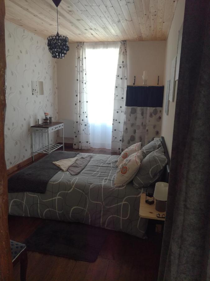 Chez Lorette Mauze-sur-le-Mignon Экстерьер фото